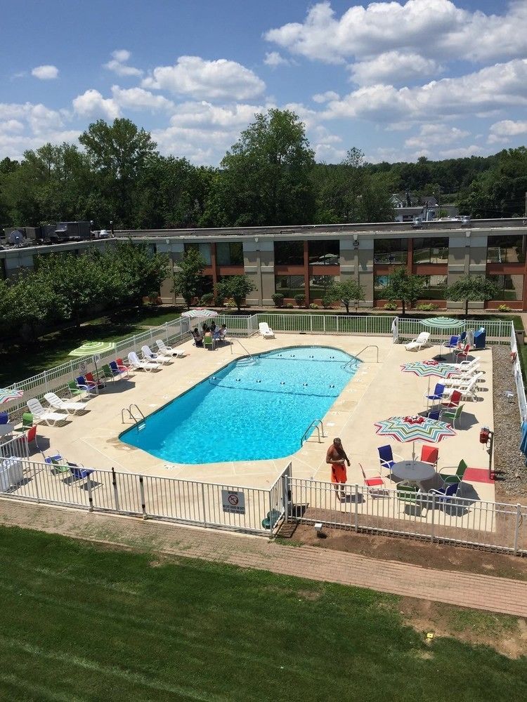 Armoni Inn & Suites Orangeburg Экстерьер фото